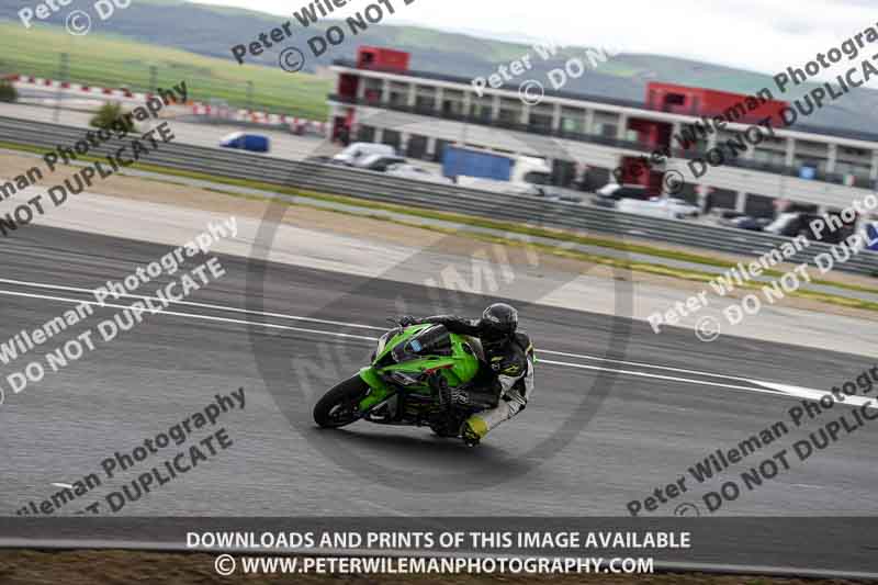 cadwell no limits trackday;cadwell park;cadwell park photographs;cadwell trackday photographs;enduro digital images;event digital images;eventdigitalimages;navarra;no limits trackdays;peter wileman photography;racing digital images;trackday digital images;trackday photos